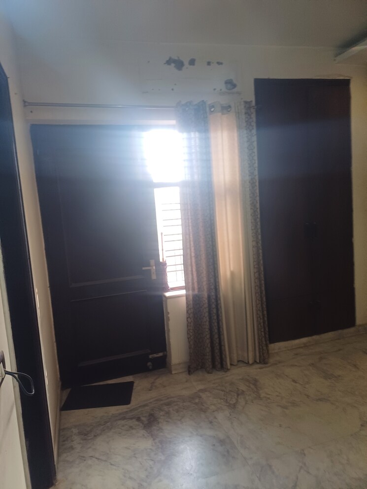 undefined, sector 37 3 Bedroom 269 Sq.Yd. Builder Floor In Sector 37 Faridabad 8045259