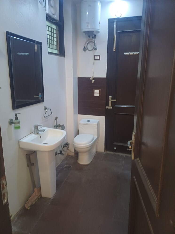 Kitchen, sector 37 3 Bedroom 269 Sq.Yd. Builder Floor In Sector 37 Faridabad 8045259