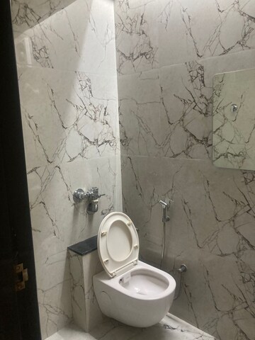 Bathroom in 3 BHK Apartment at Saarrthi Echelon, Baner – for Rent