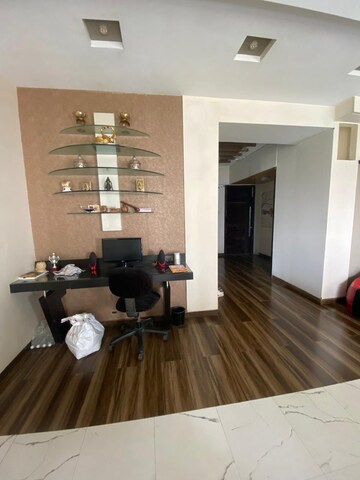 Furnished Amenities in 5 BHK Apartment at Lodha Grandeur, Prabhadevi – for Sale