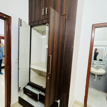 Building Lobby in 1 BHK Builder Floor at S S Southend, Sector 49 – for Rent