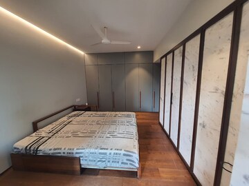 Bedroom in 3 BHK Apartment at Ekta Heights Khar West, Khar West – for Rent