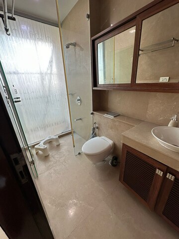 Bathroom in 2.5 BHK Apartment at Oberoi Realty Splendor, Jogeshwari East – for Rent