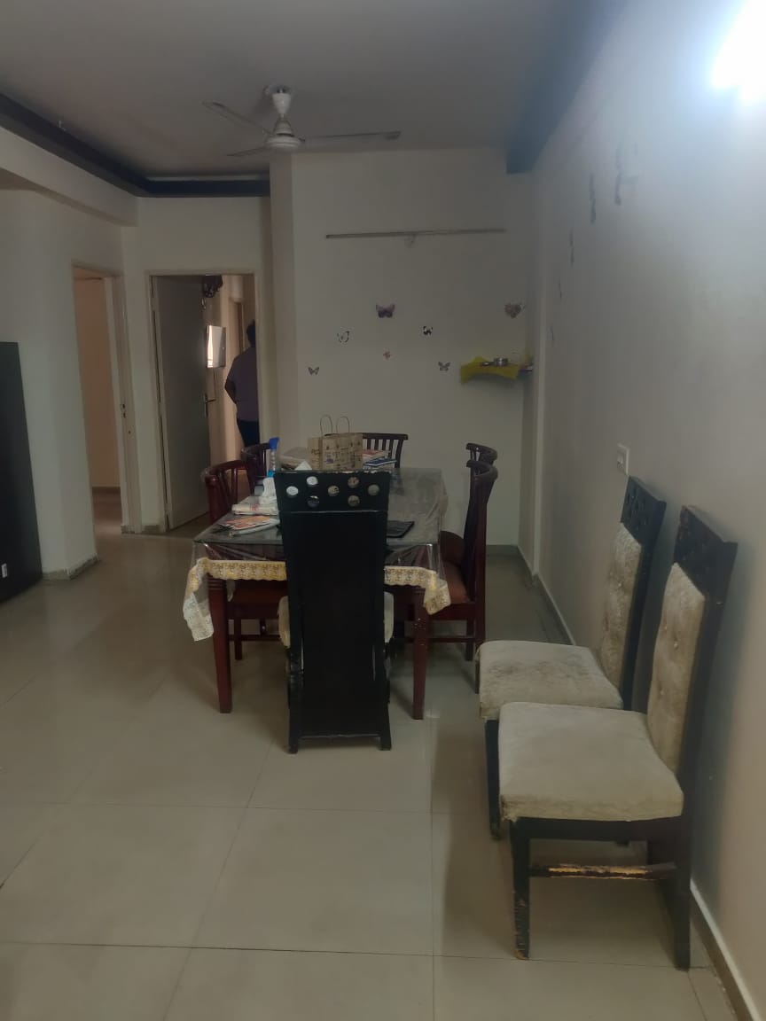 2 BHK + Pooja Room Apartment For Sale in Amrapali Golf Homes