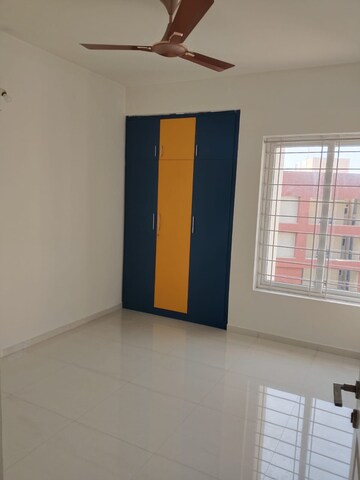 Room in 2 BHK Apartment at Casagrand Lorenza, Kogilu – for Rent