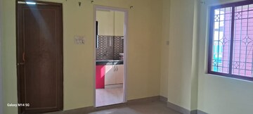 Room in 2 BHK Apartment at Parnasree Pally – for Sale