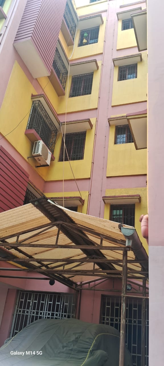 2 BHK + Pooja Room Apartment For Sale in Parnasree Pally