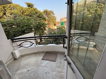 Balcony in 3.5 BHK Builder Floor at Uppal Southend, Sector 49 – for Rent