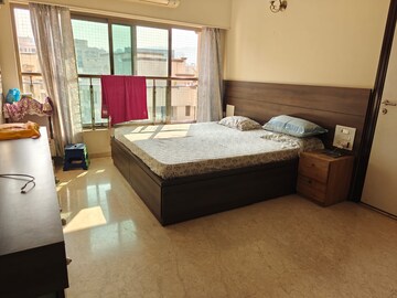 Bedroom in 3 BHK Apartment at K Raheja Vistas, Andheri East – for Rent