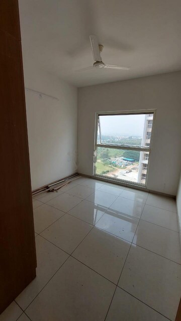 Room in 3 BHK Apartment at Candeur Sunshine, Kodigehalli – for Rent