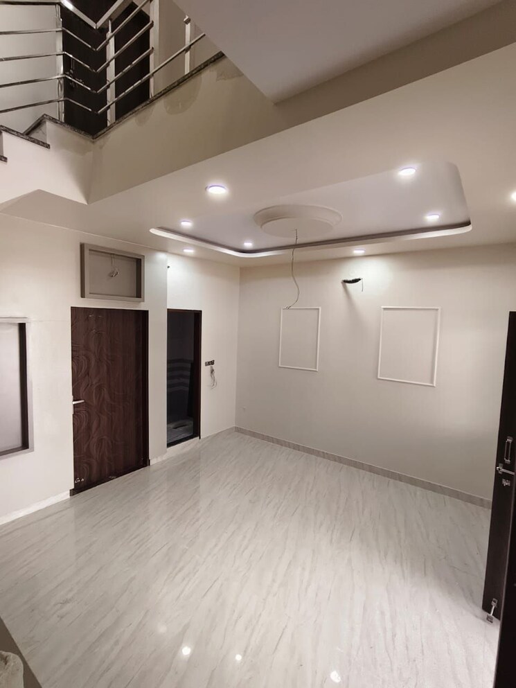 Room, mukund-vatika 3 Bedroom 88 Sq.Yd. Villa In Mukandpura Jaipur 8045600