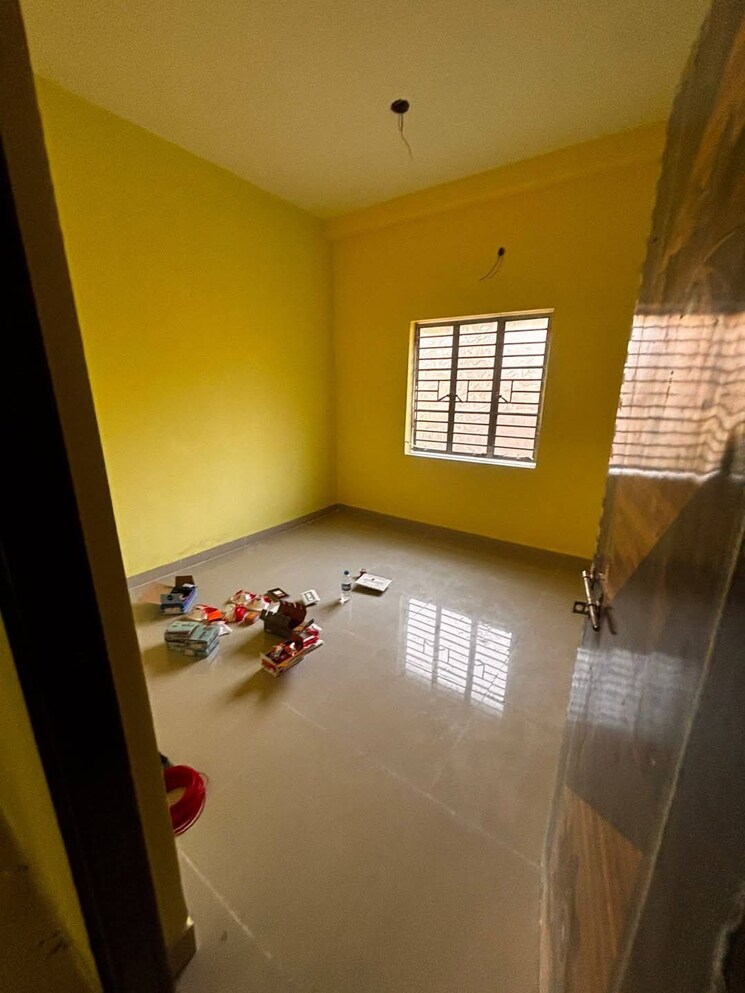 Room, wb-estate-home-green 3 Bedroom 935 Sq.Ft. Apartment In Ghosh Para Road Kolkata 8045598