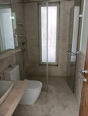 Bathroom in 4 BHK Apartment at Indiabulls Blu, Worli – for Sale
