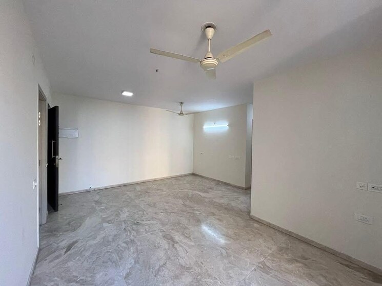 Room, hiranandani-estate-rodas-enclave 2 Bedroom 727 Sq.Ft. Apartment In Ghodbunder Road Thane 8045622