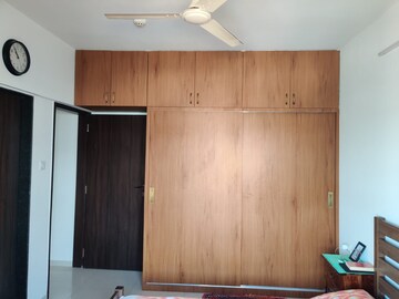 Room in 3 BHK Apartment at Puranik Abitante, Bavdhan – for Rent