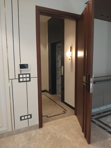 Building Lobby in 2 BHK Independent House at One Farms, Sector 47 – for Rent