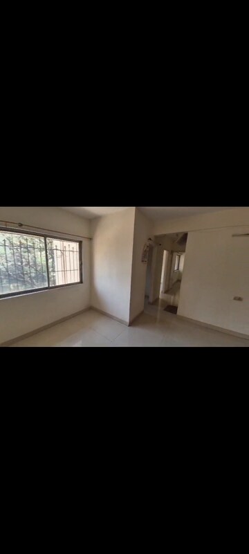 Room in 2 BHK Apartment at Happy Valley, Manpada – for Rent