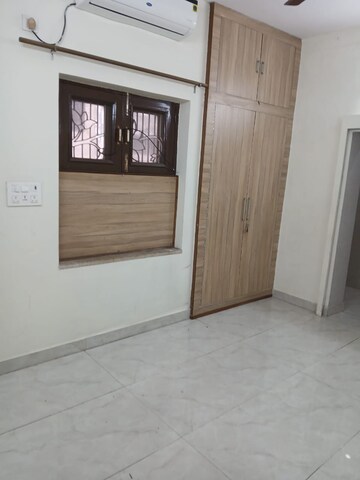 Bedroom in 2 BHK Builder Floor at Paschim Vihar – for Rent