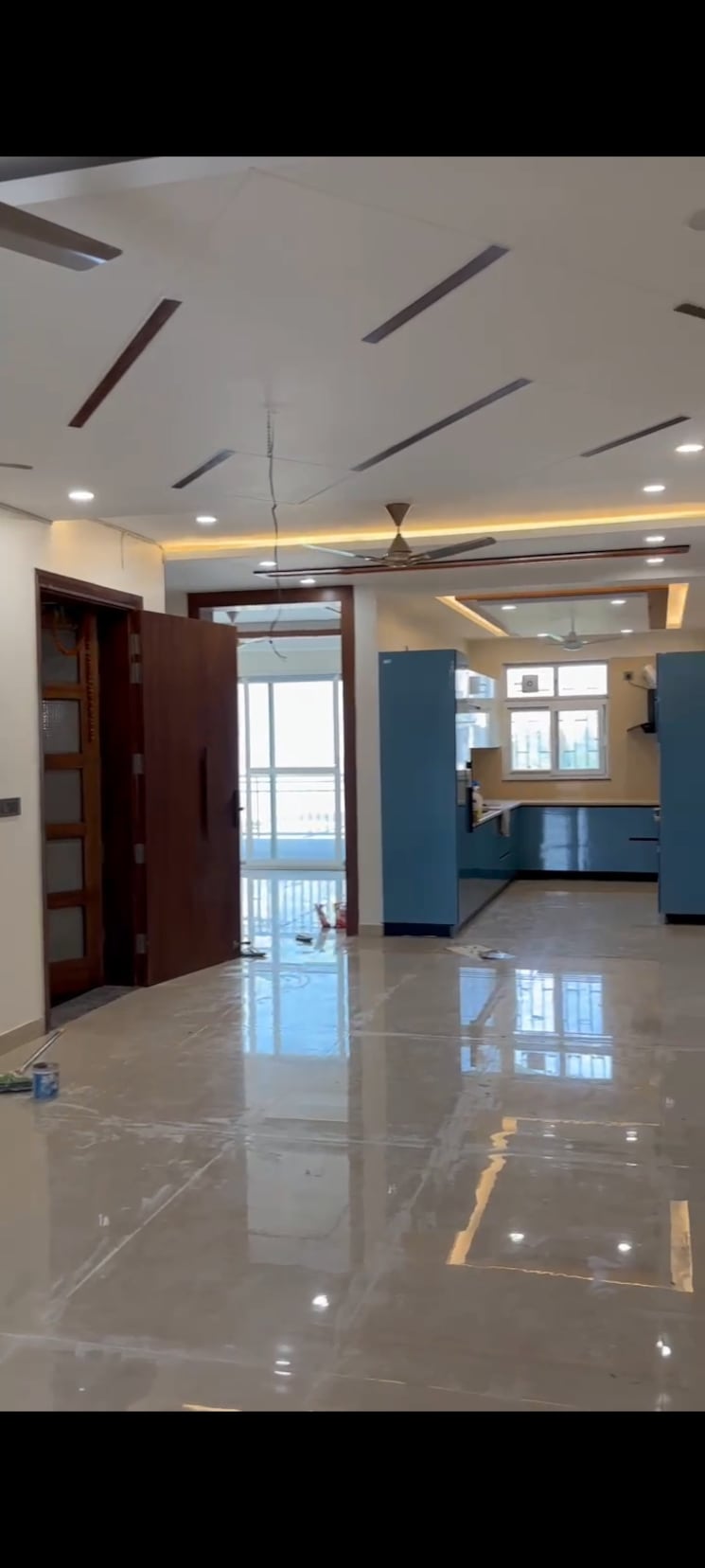 Living Room, sector 85 4 Bedroom 350 Sq.Yd. Builder Floor In Sector 85 Faridabad 8045714