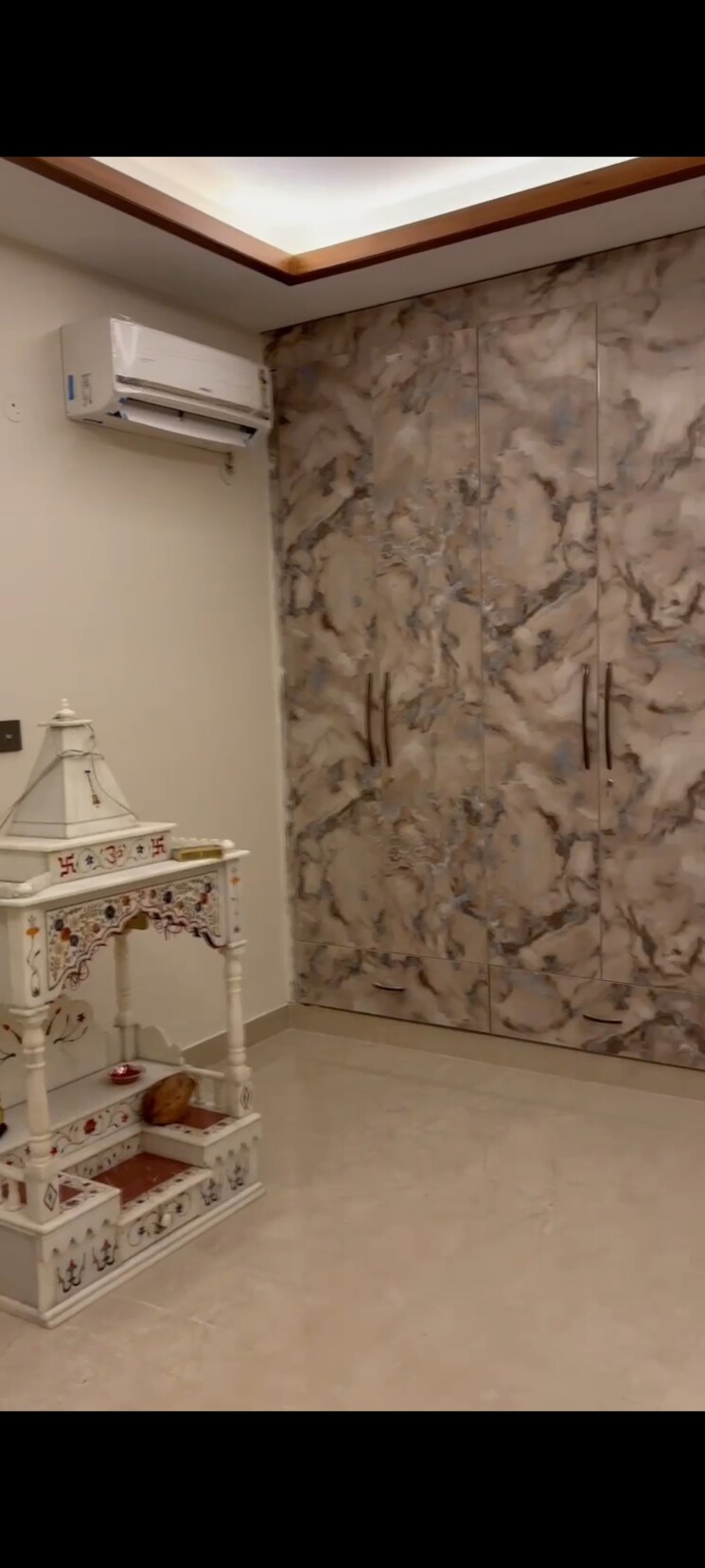 Balcony, sector 85 4 Bedroom 350 Sq.Yd. Builder Floor In Sector 85 Faridabad 8045714