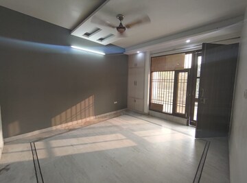 Room in 3 BHK Builder Floor at Sector 19, Dwarka – for Rent