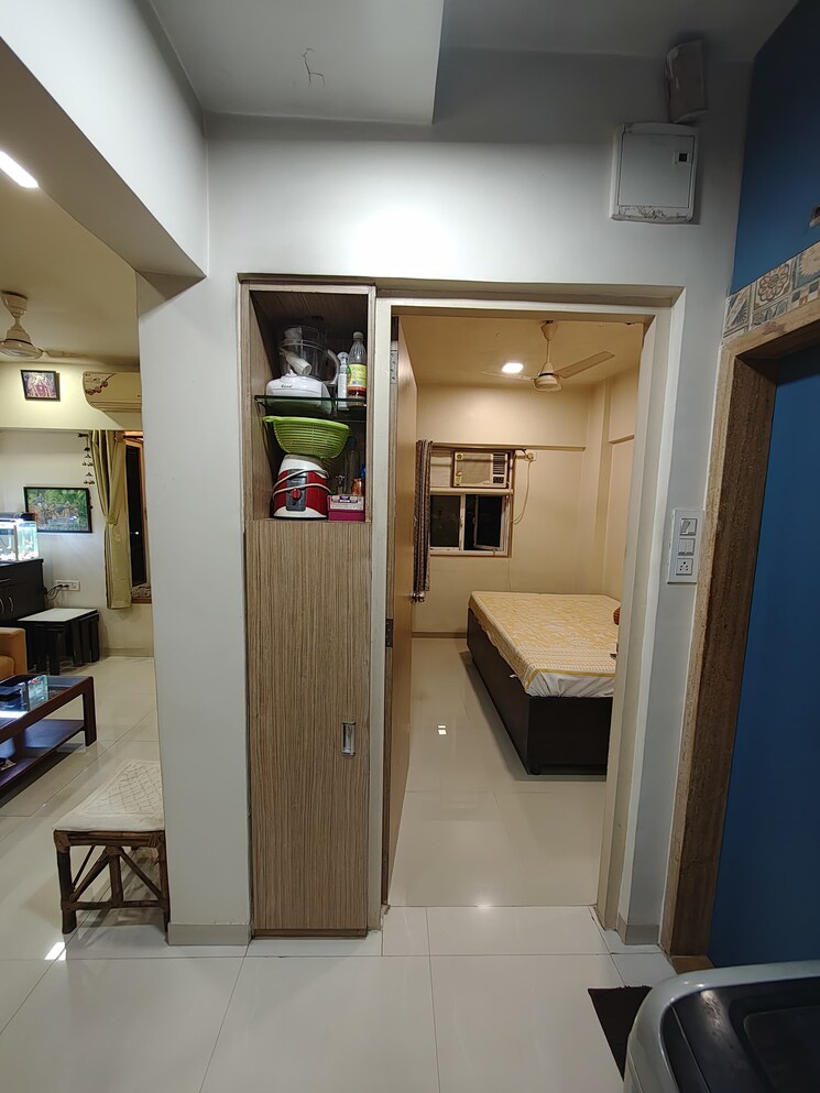 Room, gokul-horizon 1 Bedroom 430 Sq.Ft. Apartment In Kandivali East Mumbai 8045747