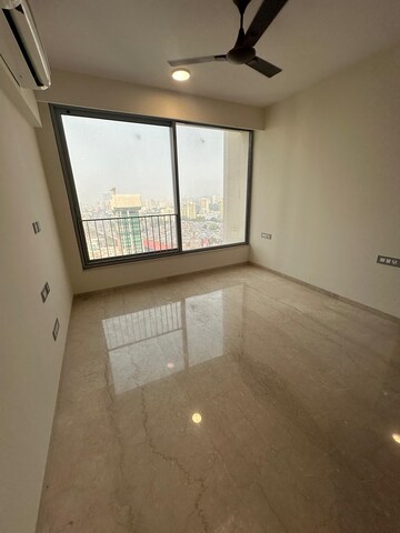 3 BHK Apartment For Rent in Oberoi Sky City, Borivali East