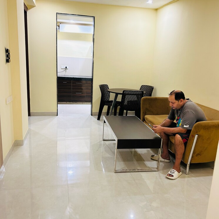 Team Area, unitech-uniworld-resorts-the-residences 2 Bedroom 1095 Sq.Ft. Apartment In Islampur Gurgaon 8045783