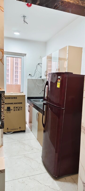 Master Bedroom in 3 BHK Apartment at Gomti Nagar – for Rent