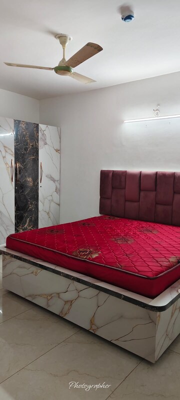 Bedroom in 3 BHK Apartment at Gomti Nagar – for Rent