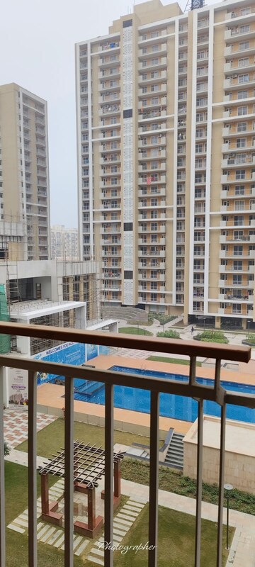 3 BHK Apartment – Exterior View View at Gomti Nagar - for Rent