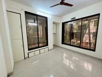 Room in 3 BHK Apartment at Om Sai Chembur Nandadeep CHS, Chembur – for Rent