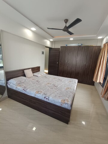 Bedroom in 2 BHK Apartment at Juhu – for Rent