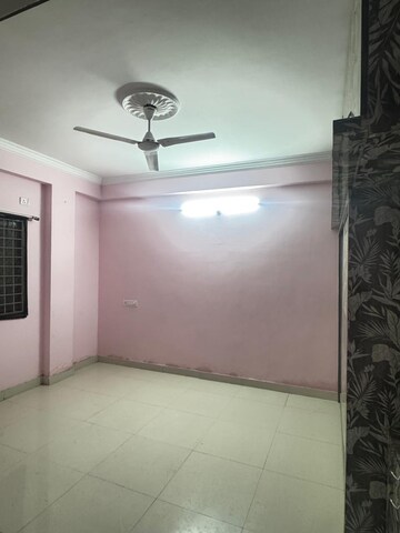 Room in 3 BHK Apartment at Puppalaguda – for Rent