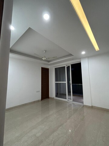 Room in 3 BHK Builder Floor at Sector 46 – for Rent