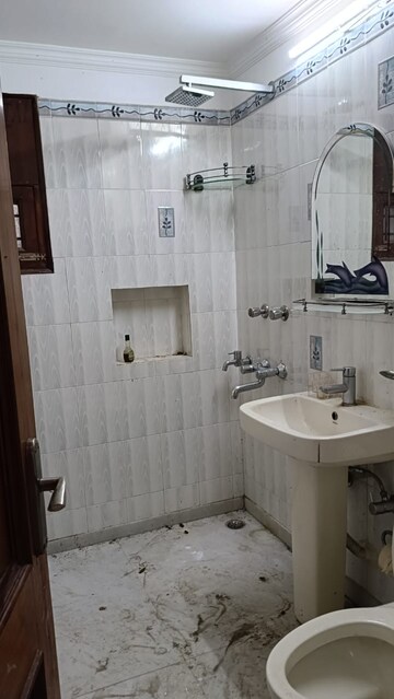 Bathroom in 3 BHK Apartment at Vasant Kunj – for Rent