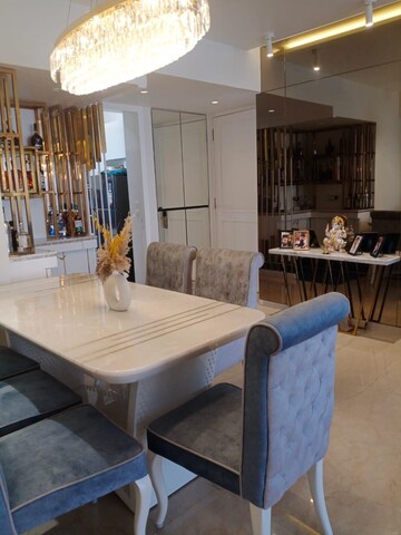 Team Area in 3 BHK Apartment at Lodha The Park, Worli – for Sale