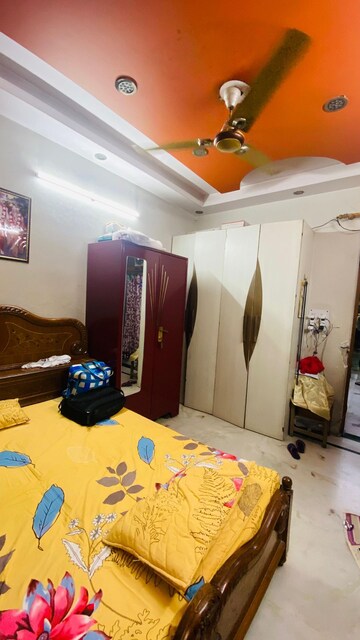 Bedroom in 3 BHK Independent House at Uttam Nagar – for Sale