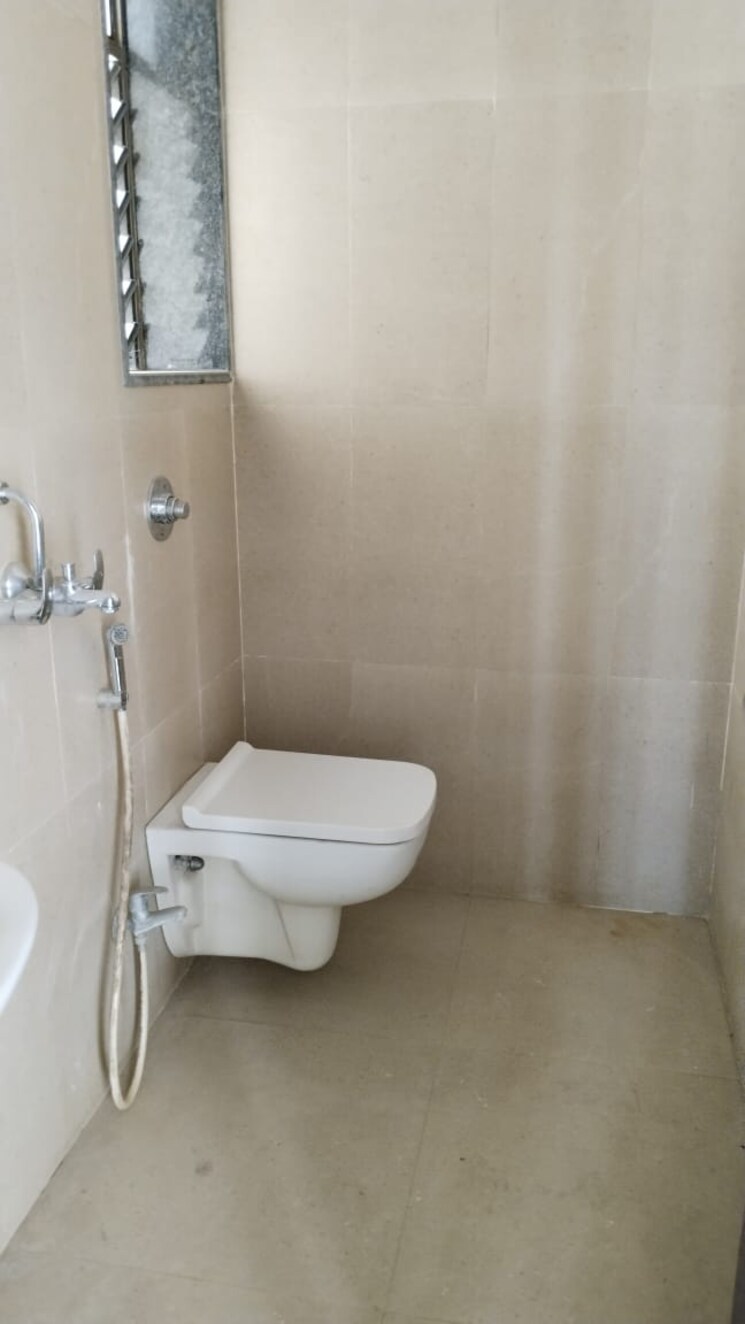 Bathroom, runwal-my-city 1 Bedroom 406 Sq.Ft. Apartment In Dombivli East Thane 8046089