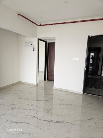 Room in 2 BHK Apartment at Dosti Eastern Bay, Wadala – for Rent