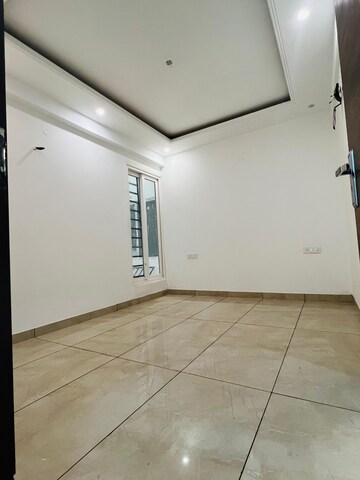 Room in 3 BHK Independent House at Fortune Regalia Towers, Dhakoli Village – for Sale