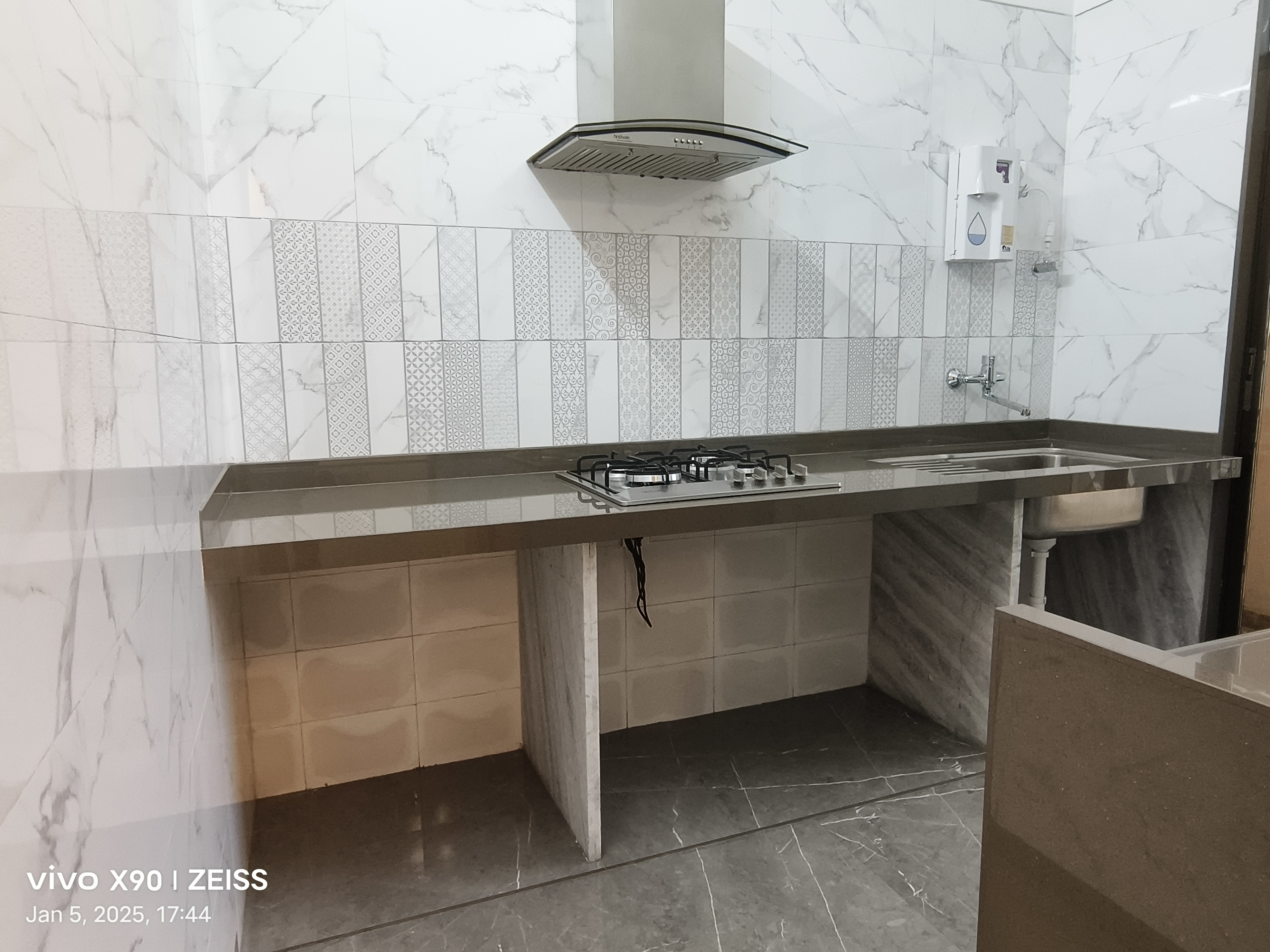 2 BHK Apartment For Sale in Paradise Sai World Dreams