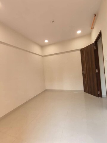 Room in 1 BHK Apartment at Kalpana CD Height, Nalasopara East – for Rent