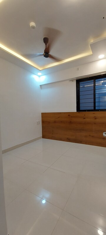 Room in 2 BHK Apartment at Nanded Bageshree, Sinhagad Road – for Rent