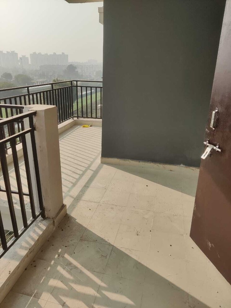 Balcony, amolik-sankalp 3 Bedroom 851 Sq.Ft. Apartment In Sector 85 Faridabad 8046141