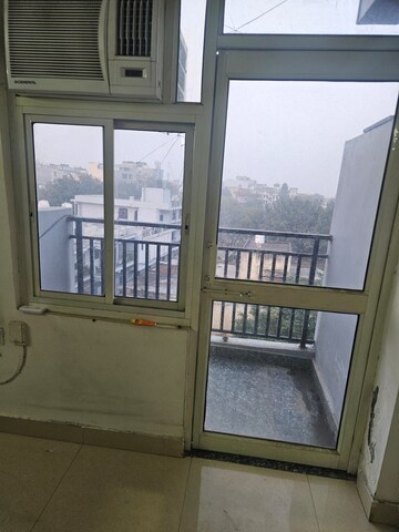 Room in 2 BHK Builder Floor at Saket – for Rent