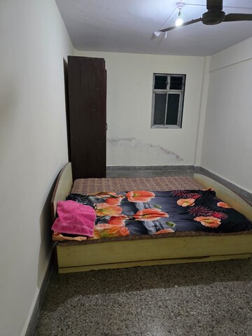 Bedroom in 1.5 BHK Apartment at Naupada – for Rent