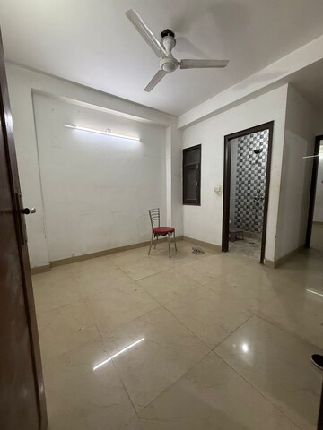 Room in 2 BHK Builder Floor at Saket – for Rent