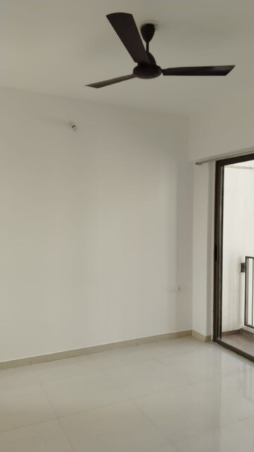 Room in 3 BHK Apartment at Runwal My City, Dombivli East – for Rent