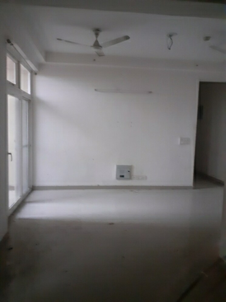 Room, sector 16c greater noida 3 Bedroom 1370 Sq.Ft. Apartment In Sector 16c Greater Noida Greater Noida 8046523